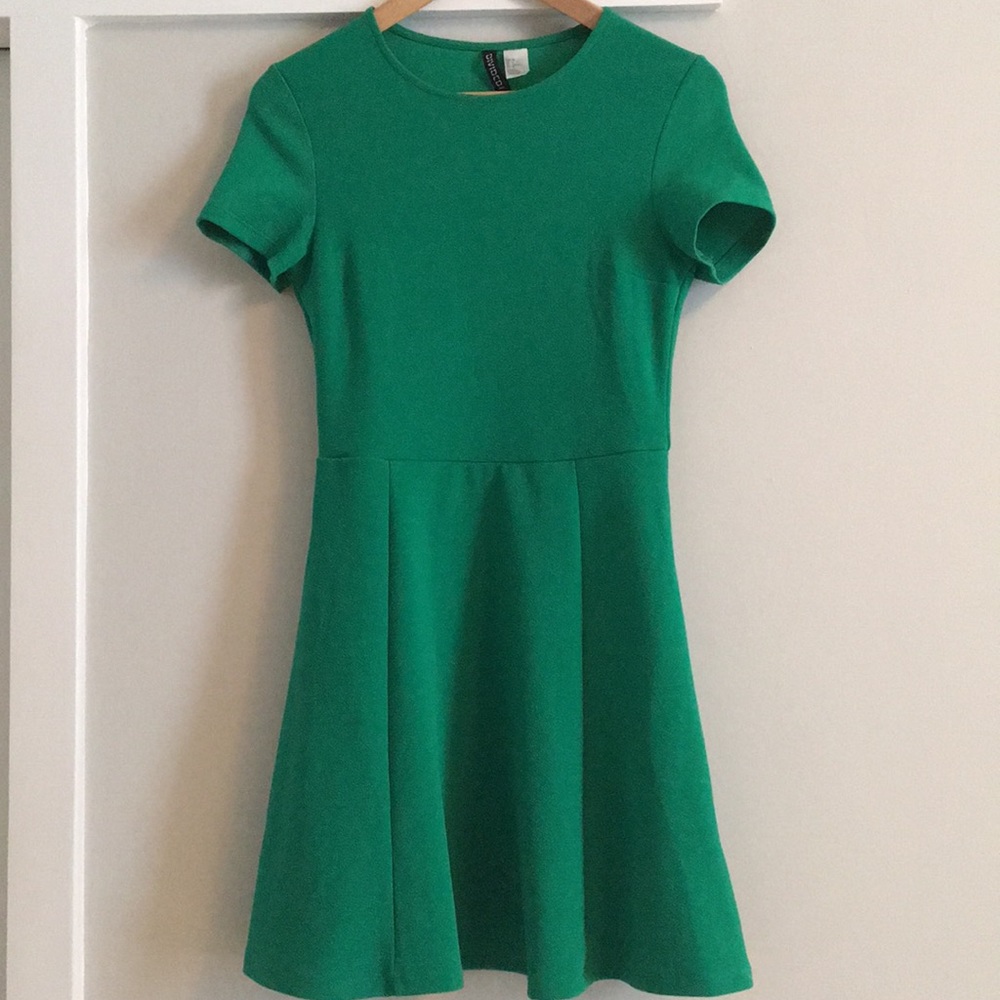 Classic green dress